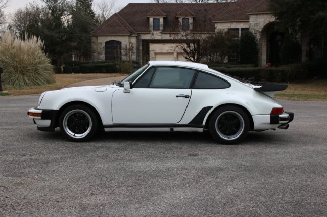 1987 White Porsche 930