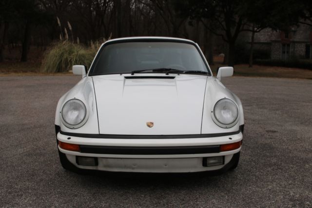 1987 White Porsche 930