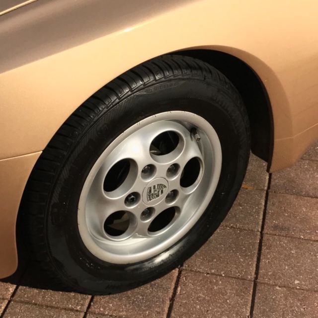 1987 Almond Poly Porsche 944 Coupe