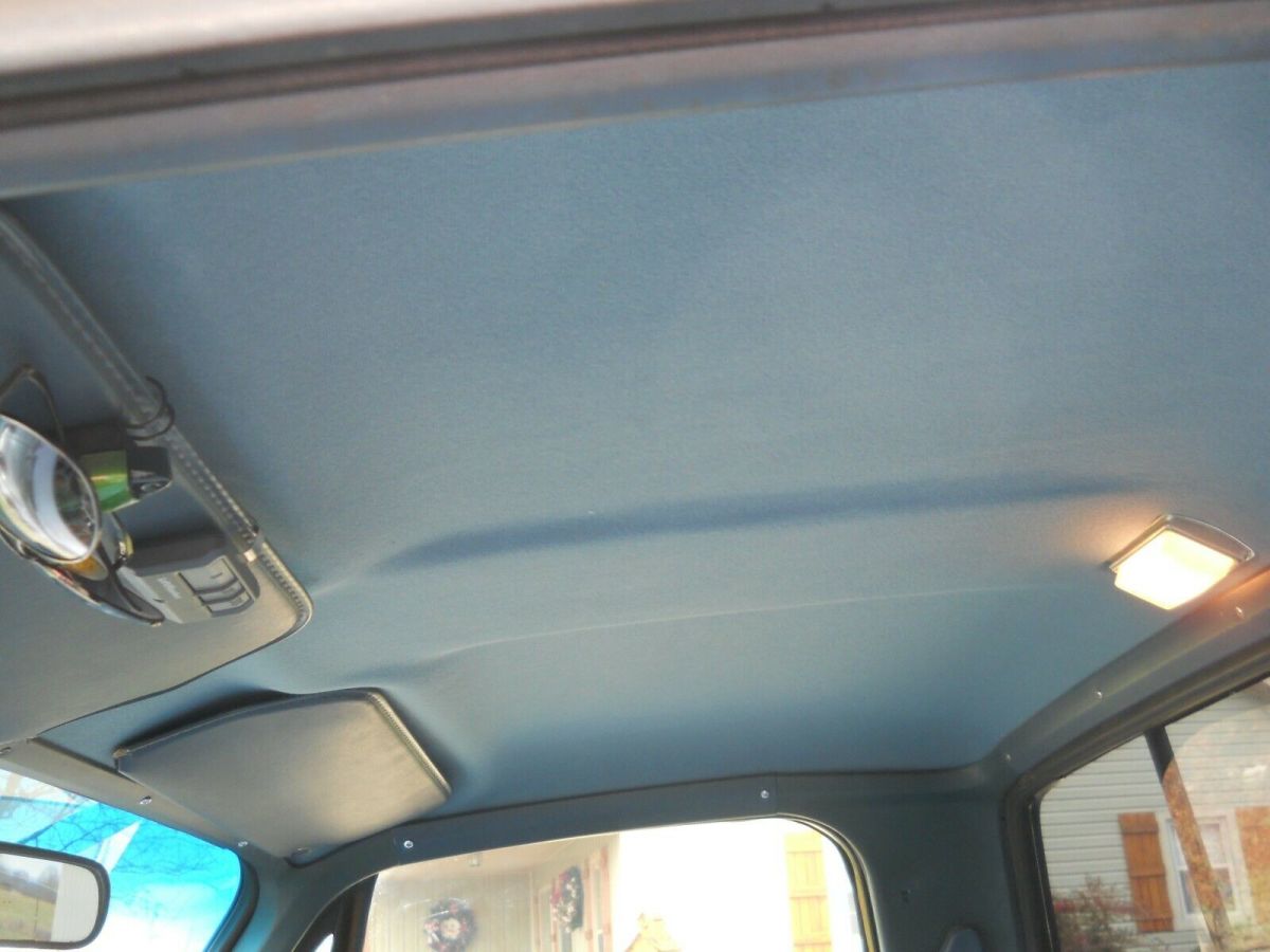 1987 Black/Blue Chevrolet C-10