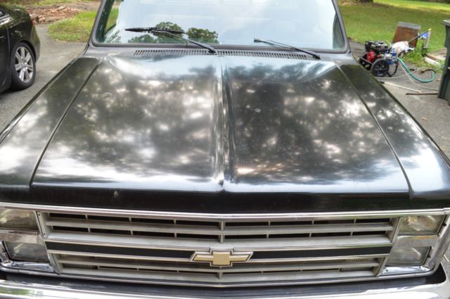 1987 Black Chevrolet C-10