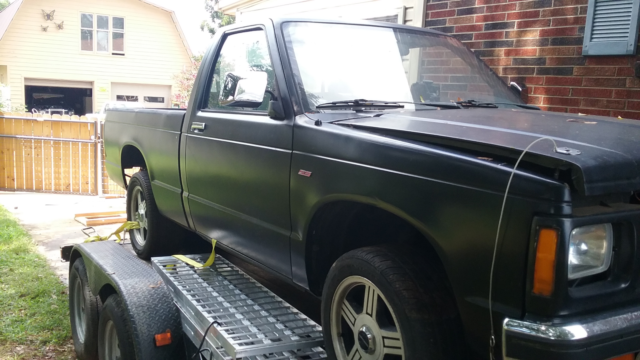1987 Black Chevrolet S-10