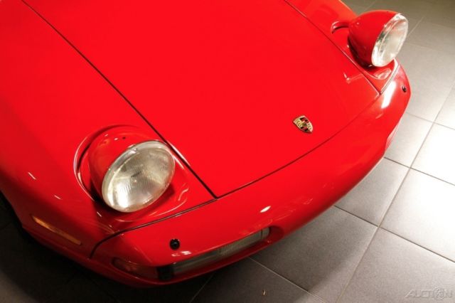 1987 White Porsche 928 Hatchback