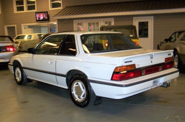 1987 White Honda Prelude