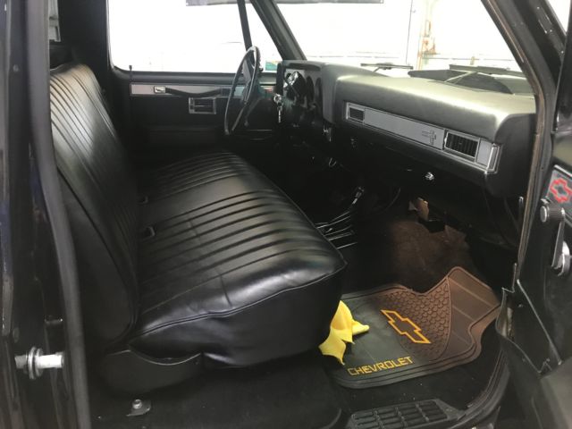 1987 Black Chevrolet Silverado 1500 Standard Cab Pickup