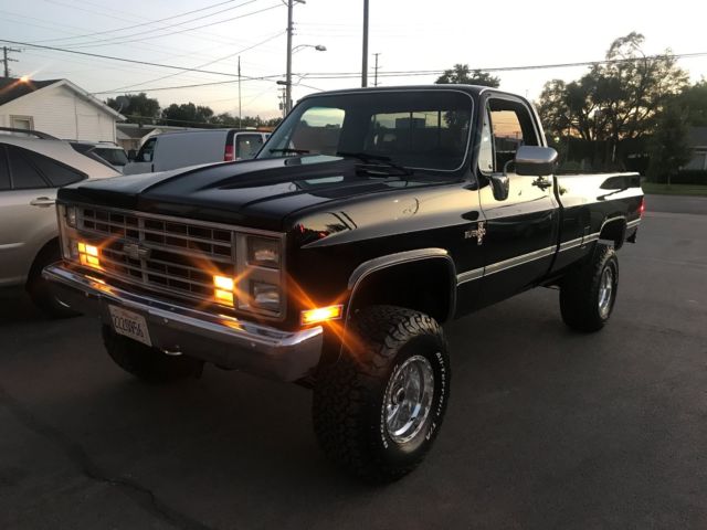 1987 Black Chevrolet Silverado 1500 Standard Cab Pickup