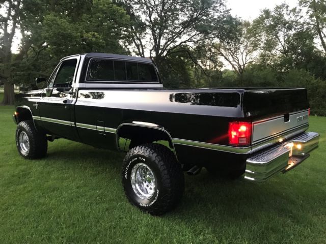 1987 Black Chevrolet Silverado 1500 Standard Cab Pickup