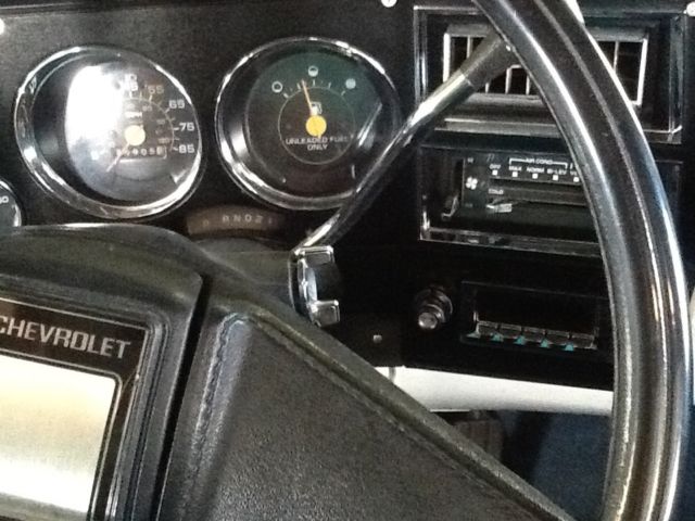 1987 White Chevrolet C-10