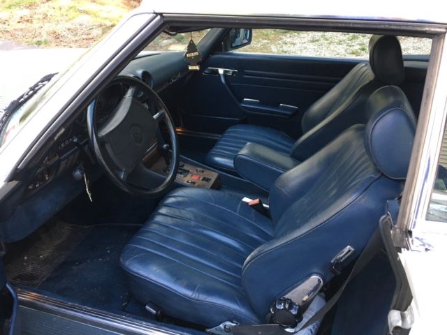 1987 White Mercedes-Benz SL-Class Convertible