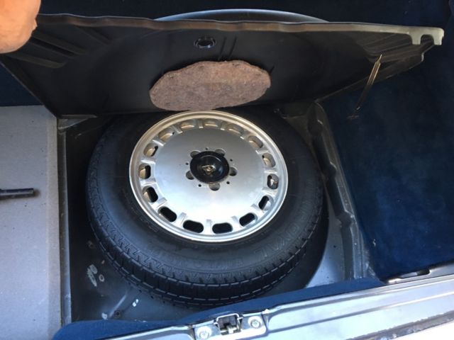 1987 White Mercedes-Benz SL-Class Convertible