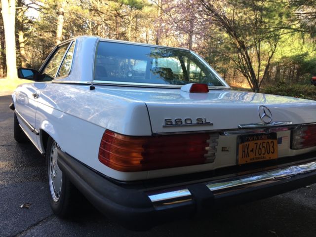 1987 White Mercedes-Benz SL-Class Convertible