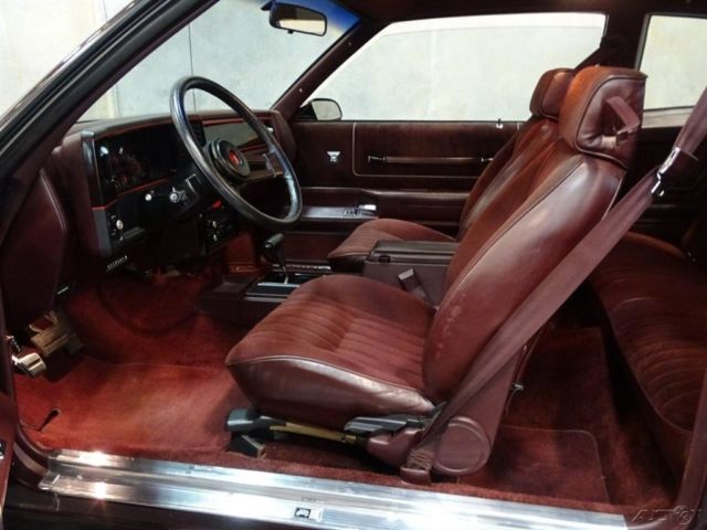 1987 Red Chevrolet Monte Carlo Coupe