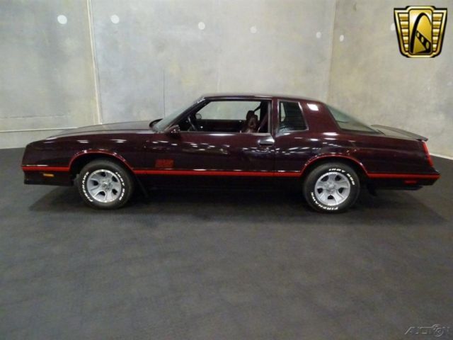 1987 Red Chevrolet Monte Carlo Coupe
