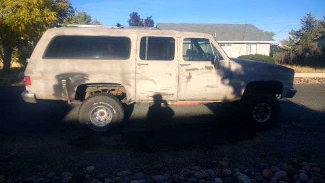 1987 Black Chevrolet Suburban SUV