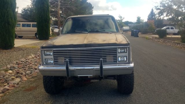 1987 Black Chevrolet Suburban SUV