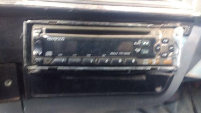 1987 Black Chevrolet Suburban SUV