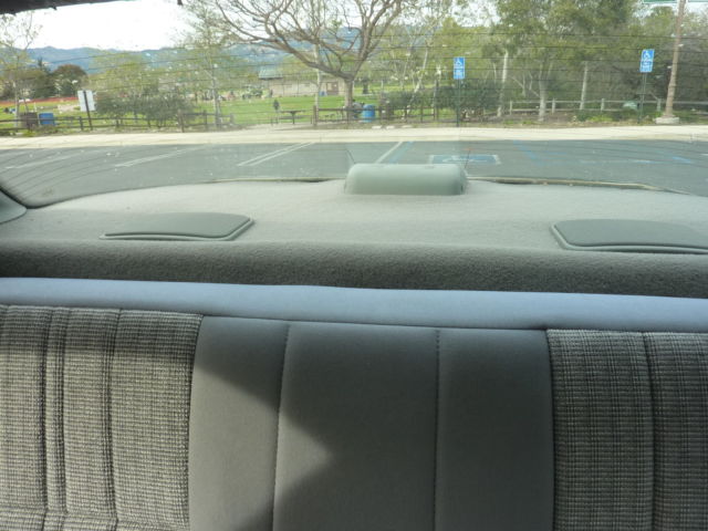 1987 Gray Ford Thunderbird Coupe