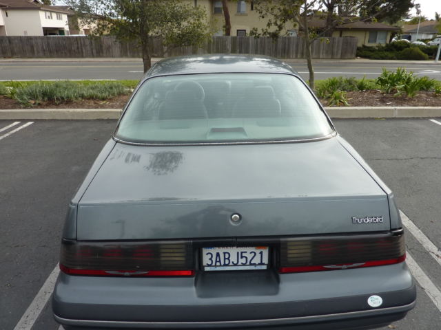 1987 Gray Ford Thunderbird Coupe