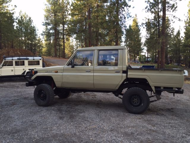 1987 Brown Toyota Land Cruiser Crew Cab Pickup