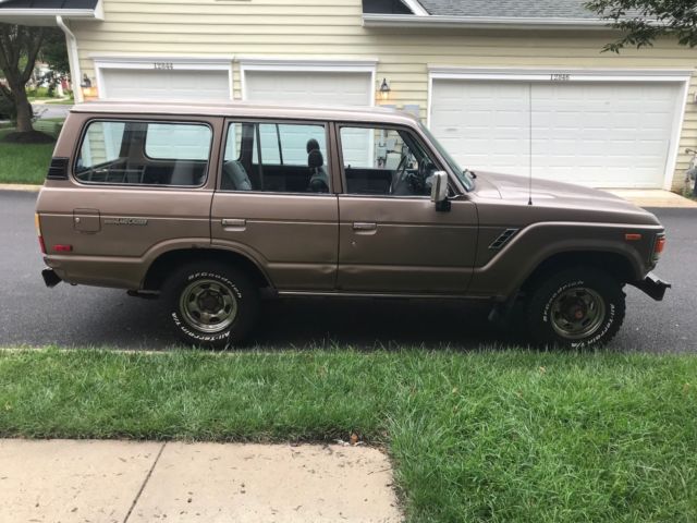 1987 Gold Toyota Land Cruiser SUV