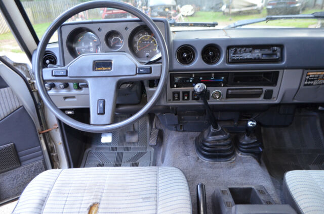 1987 Silver Toyota Land Cruiser Wagon