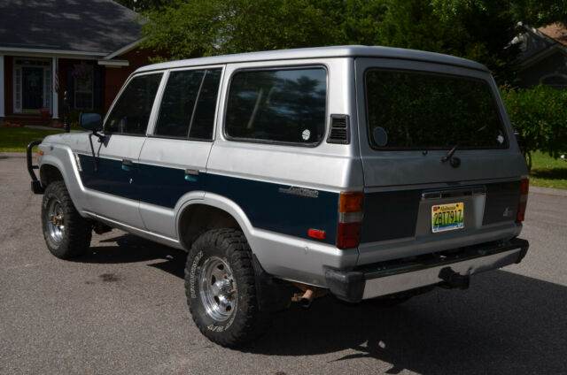 1987 Silver Toyota Land Cruiser Wagon