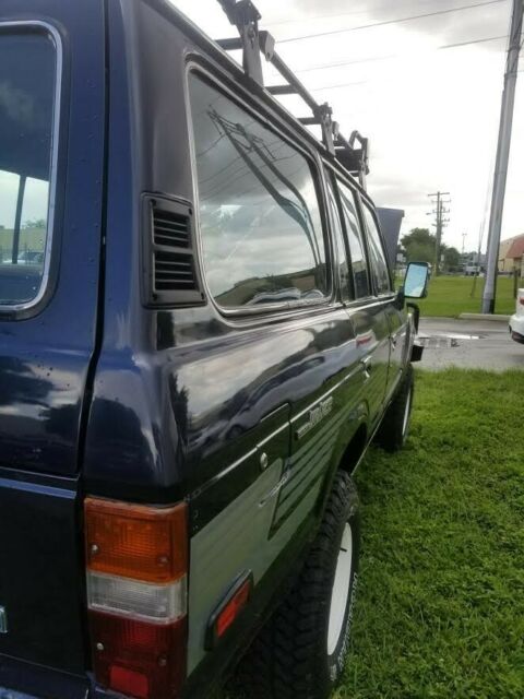 1987 Blue Toyota Land Cruiser SUV