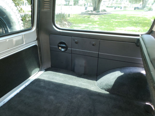 1987 Silver Toyota Land Cruiser SUV