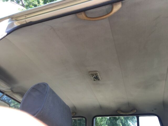 1987 Gold Toyota Land Cruiser