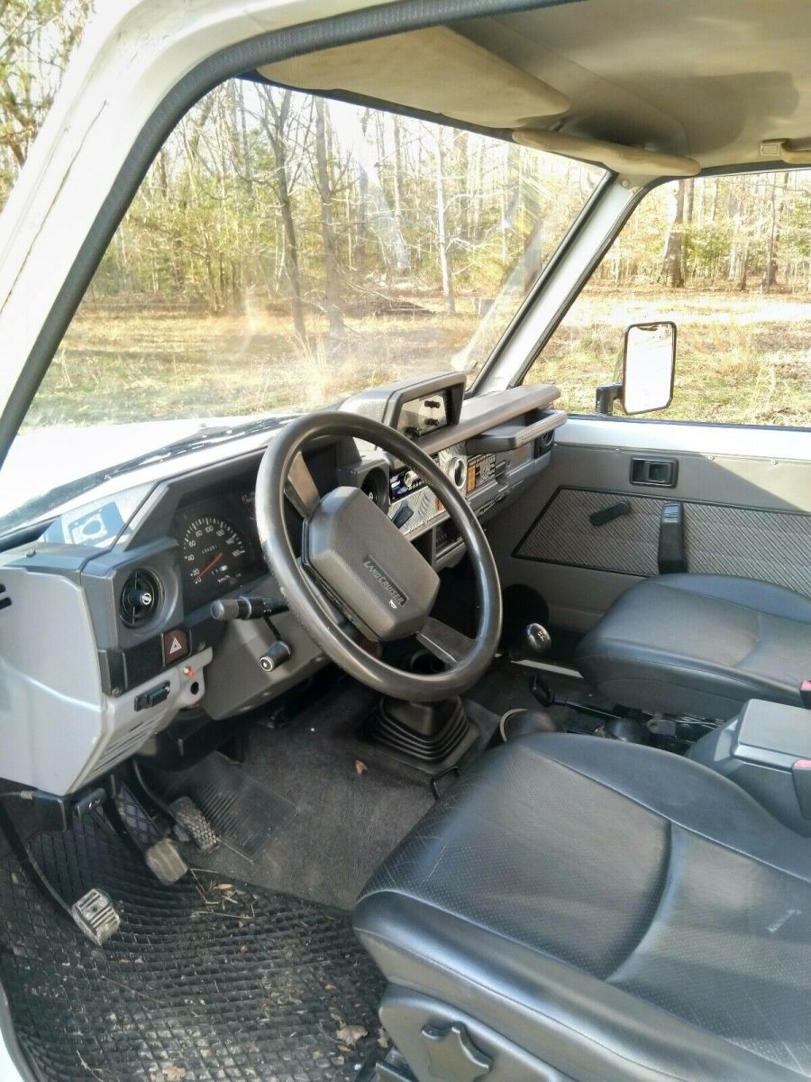 1987 White Toyota Land Cruiser SUV