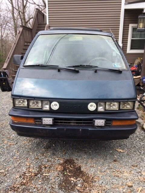 1987 Toyota Van Wagon
