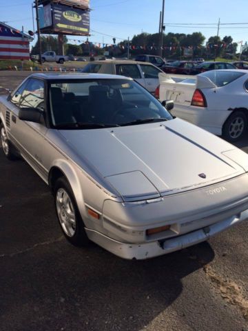 1987 Silver Toyota MR2 Coupe