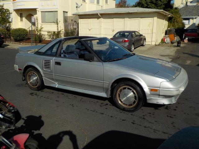 1987 Toyota MR2