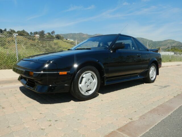 1987 Black Toyota MR2 Coupe