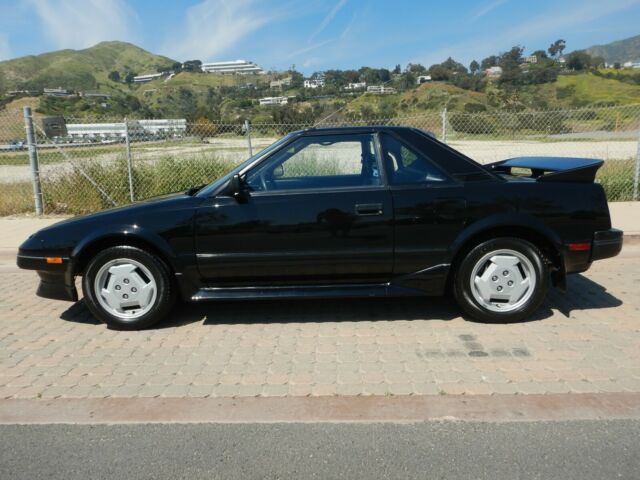 1987 Black Toyota MR2 Coupe
