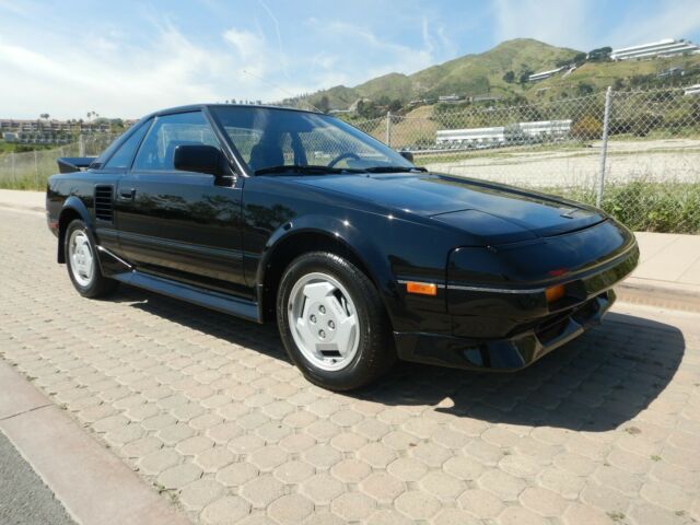 1987 Black Toyota MR2 Coupe