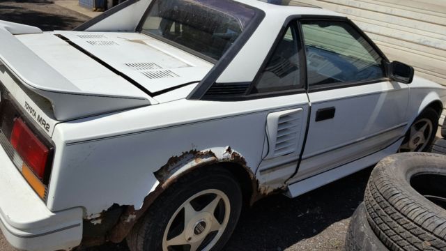 1987 White Toyota MR2 Coupe