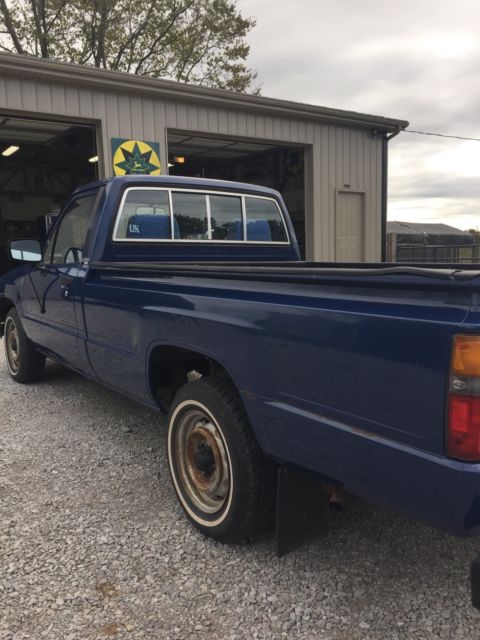 1987 Blue Toyota Pickup Standard Cab Pickup