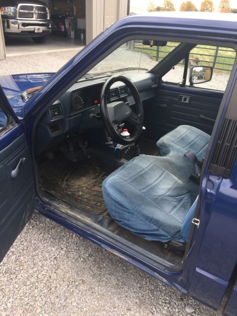 1987 Blue Toyota Pickup Standard Cab Pickup