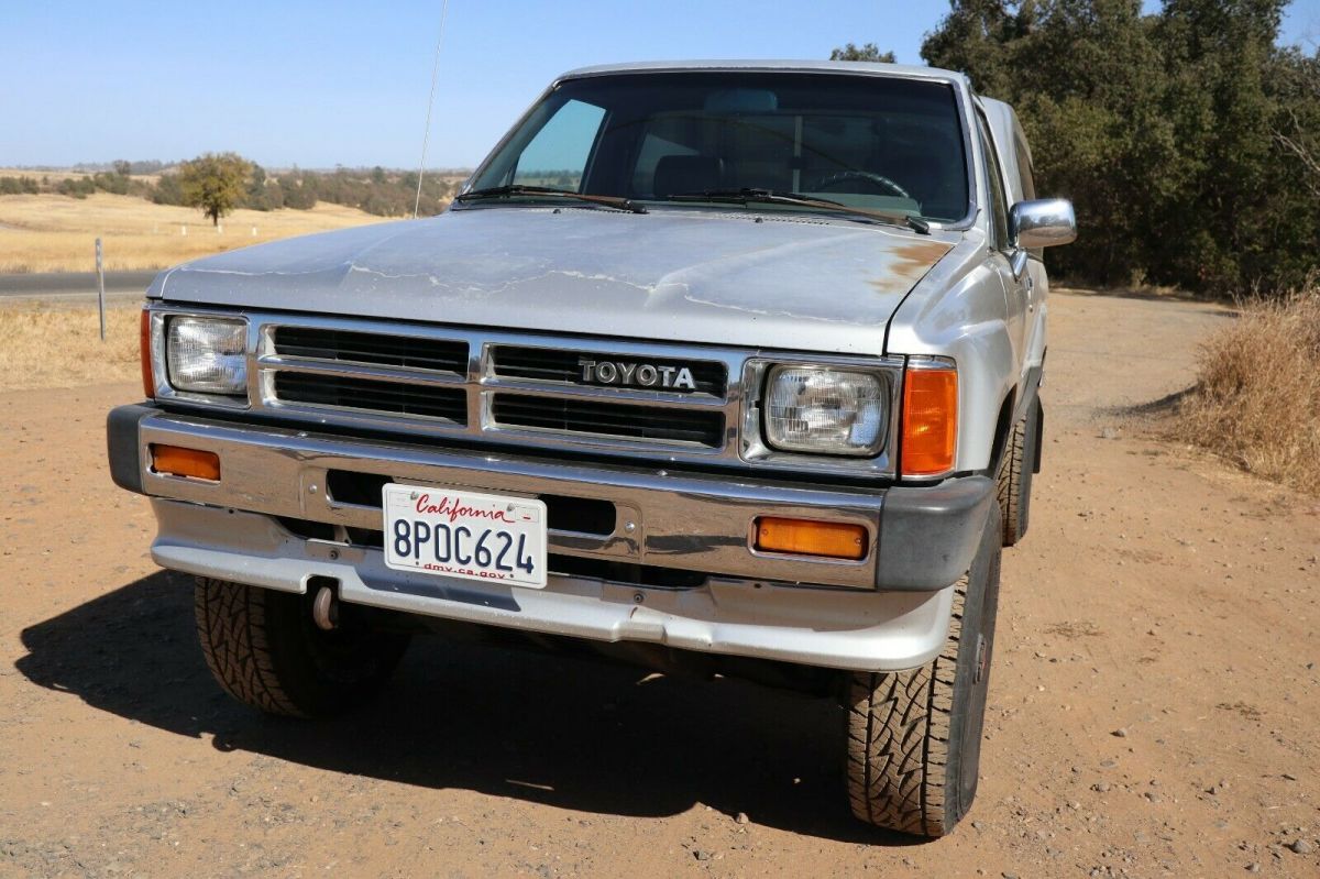 1987 Silver Toyota Pickup Standard Cab Pickup