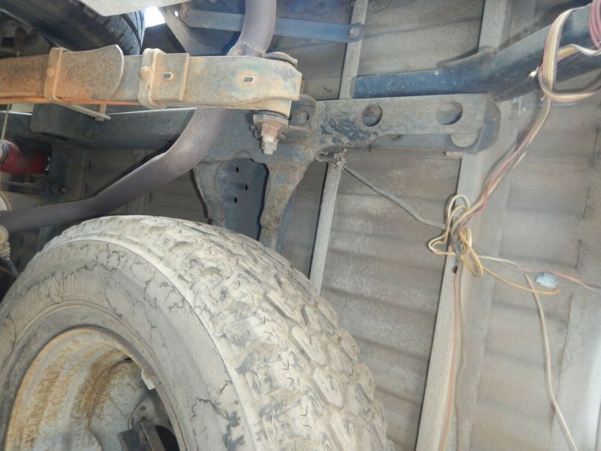 1987 Silver Toyota Pickup Standard Cab Pickup