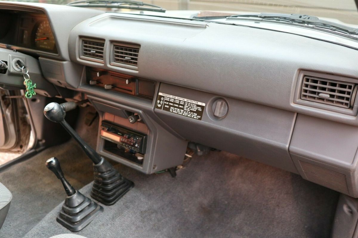 1987 Silver Toyota Pickup Standard Cab Pickup