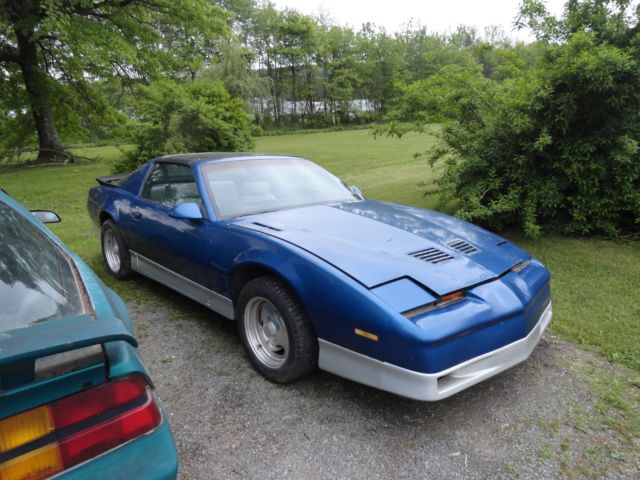 1987 blue Pontiac Trans Am Hatchback