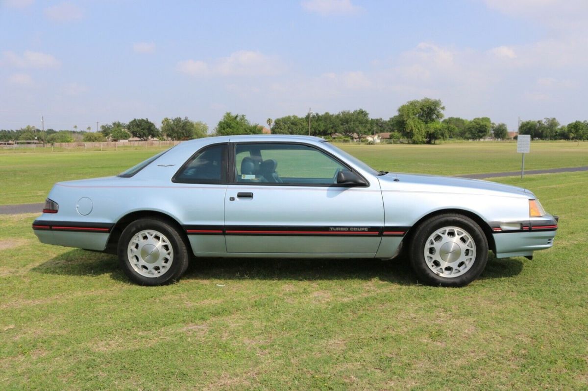 1987 Blue Ford Thunderbird Coupe
