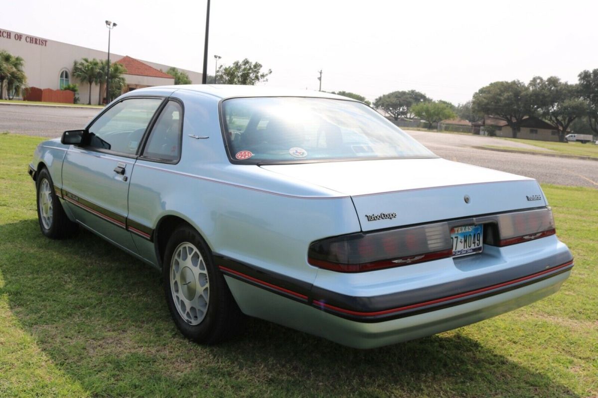 1987 Blue Ford Thunderbird Coupe