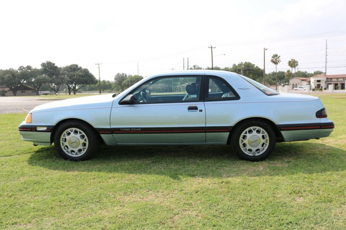 1987 Blue Ford Thunderbird Coupe