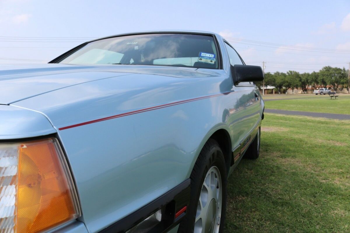 1987 Blue Ford Thunderbird Coupe