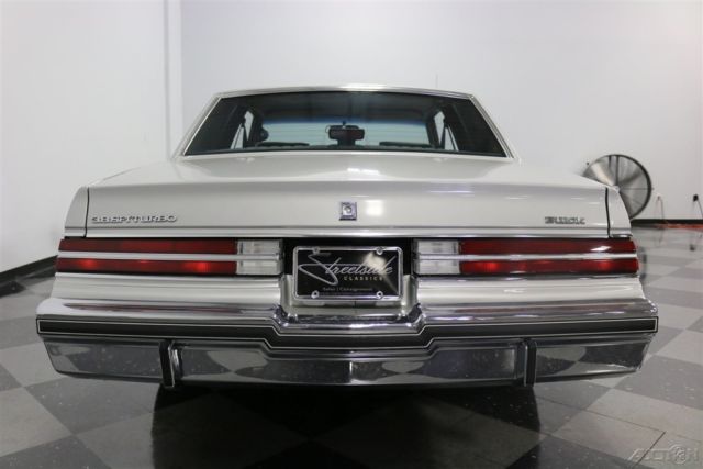 1987 Silver Buick Regal