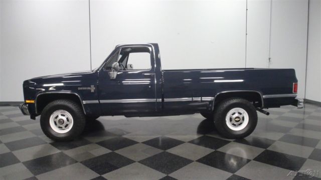 1987 Blue Chevrolet V20