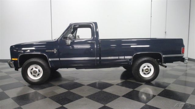 1987 Blue Chevrolet V20